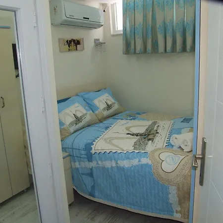 Armis House מלון *