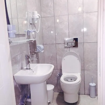 Armis House מלון